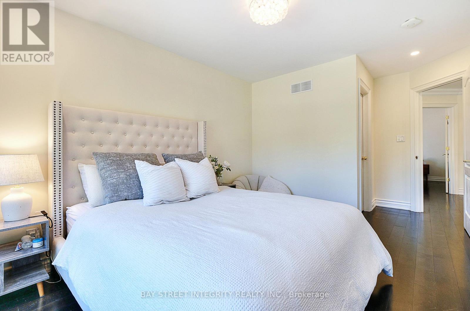 33 Deerford Road, Toronto, Ontario  M2J 3H9 - Photo 27 - C13735400