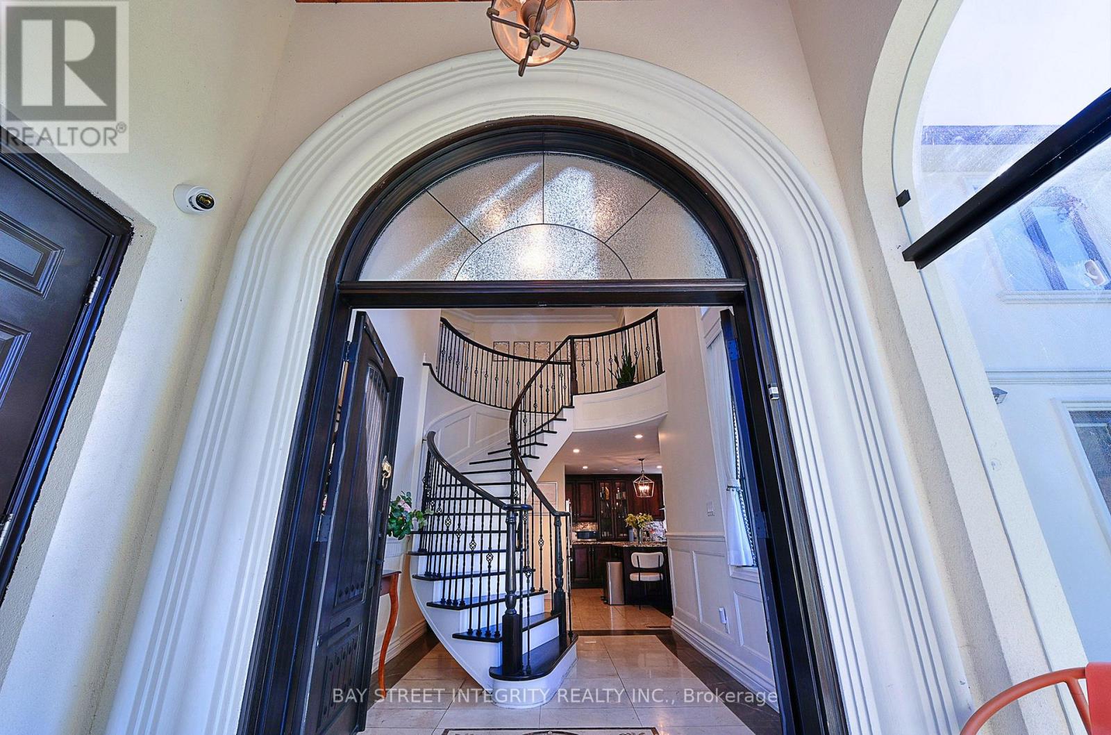 33 Deerford Road, Toronto, Ontario  M2J 3H9 - Photo 4 - C13735400