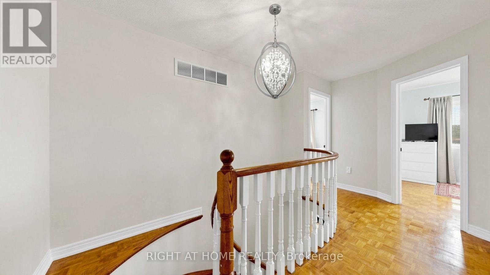 44 Robertson Close, Vaughan, Ontario  L6A 2H1 - Photo 21 - N13871034