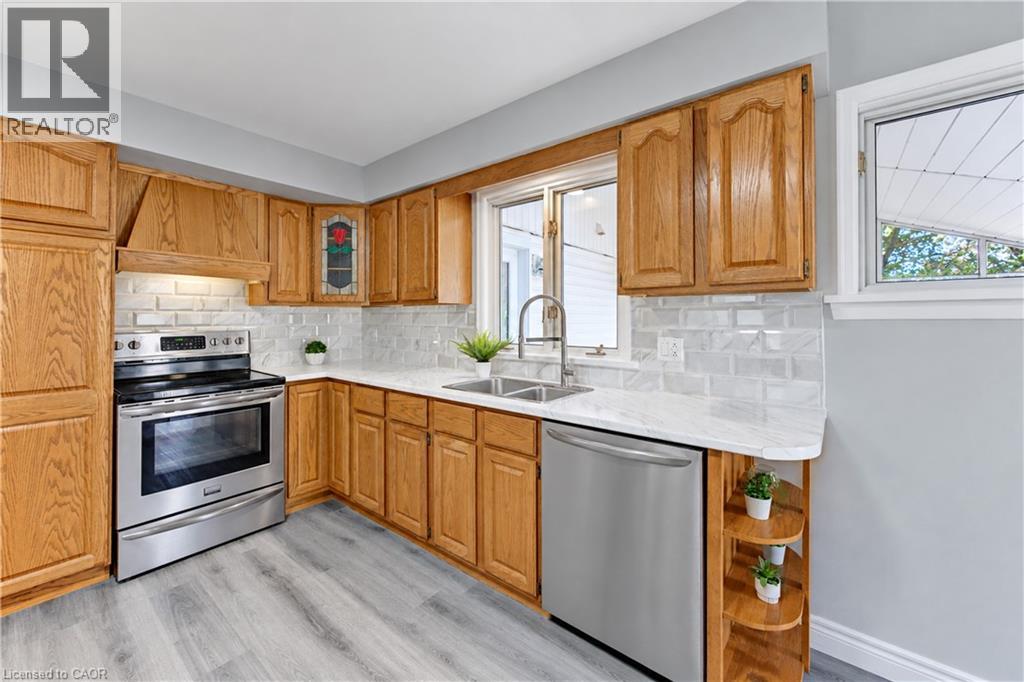 64 S Lowrey Avenue S, Cambridge, Ontario  N1R 4Z8 - Photo 13 - 40869659