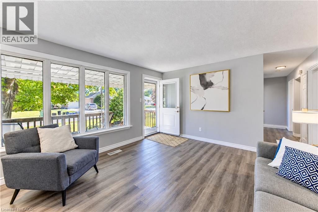 64 S Lowrey Avenue S, Cambridge, Ontario  N1R 4Z8 - Photo 8 - 40869659