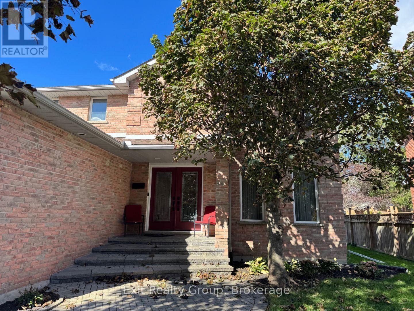 17 Bridlewood Lane, Quinte West, Ontario  K8V 6N4 - Photo 3 - X13871164