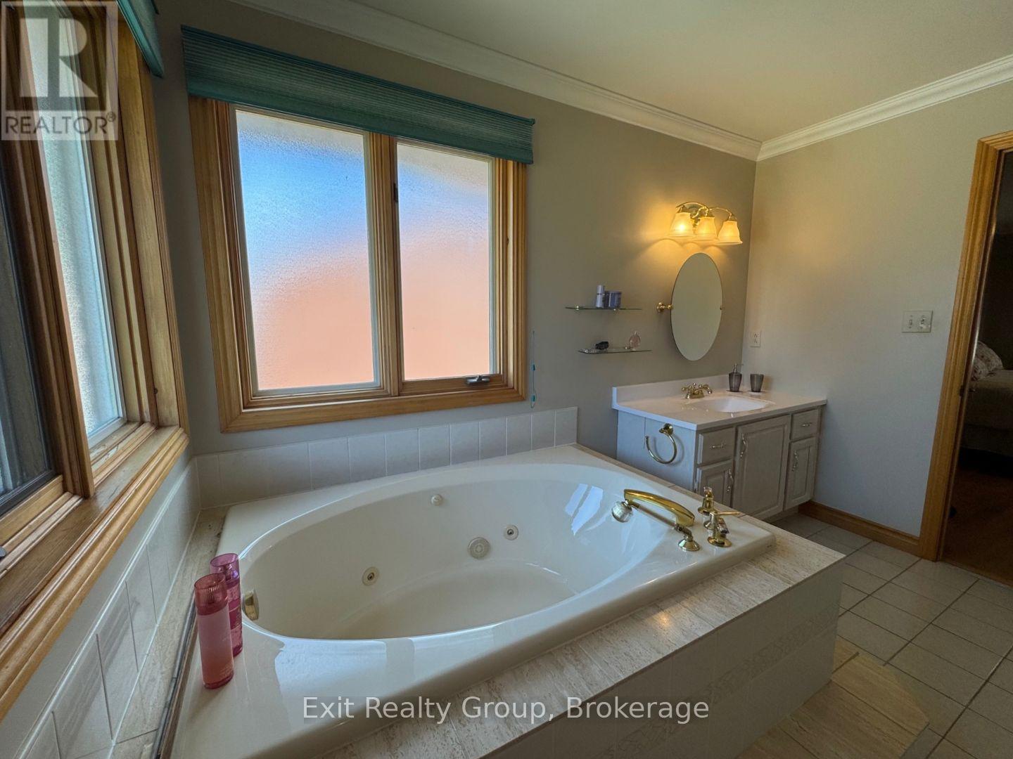 17 Bridlewood Lane, Quinte West, Ontario  K8V 6N4 - Photo 35 - X13871164