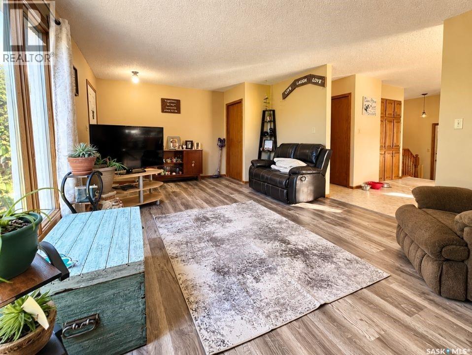 302 Cowie Crescent, Swift Current, Saskatchewan  S9H 4W7 - Photo 14 - SK050475