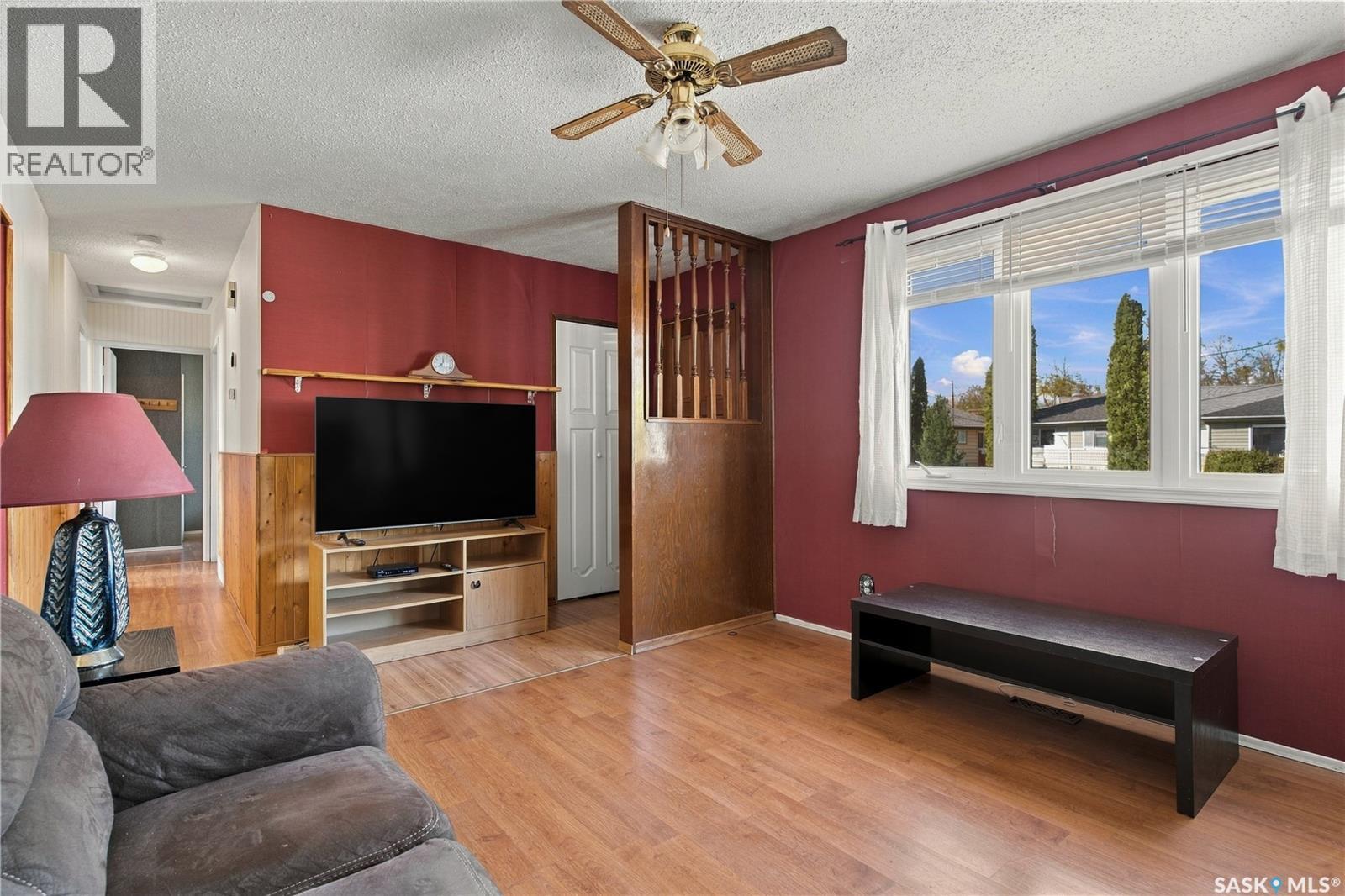 98 Ramsay Court, Saskatoon, Saskatchewan  S7H 4H2 - Photo 5 - SK050414
