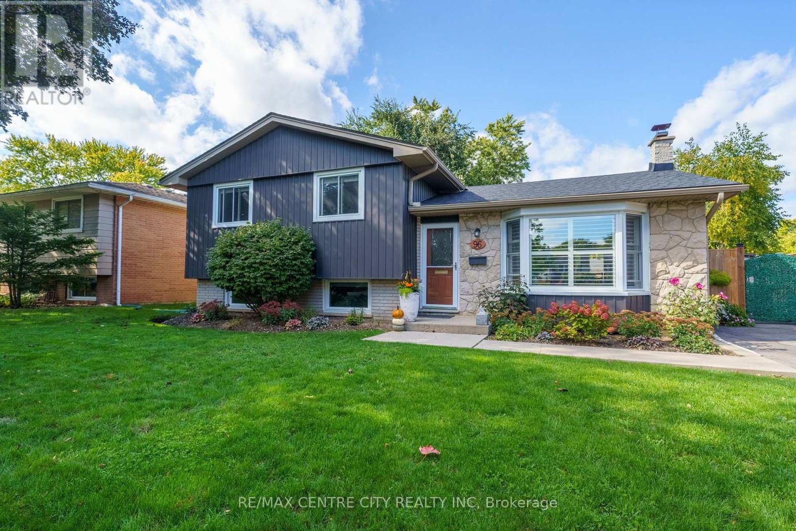 96 Tweed Crescent, London North, Ontario  N5X 1Z4 - Photo 1 - X13871146