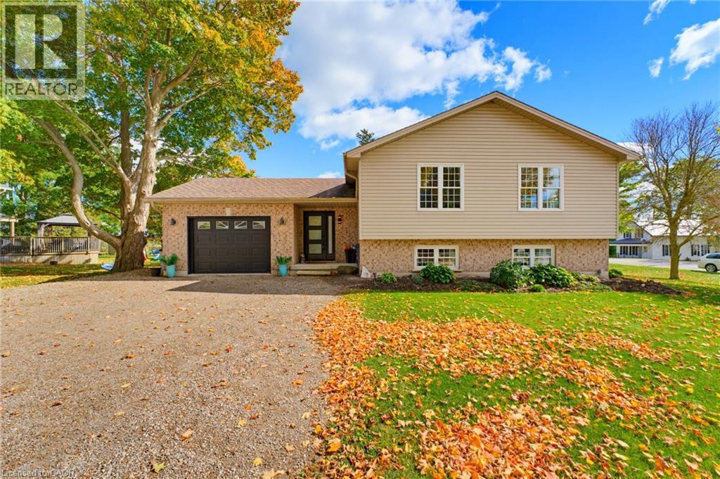 8103 ROAD 177, Molesworth, Ontario