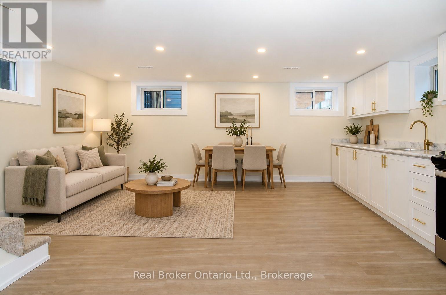 LOWER - 1175 DUNSMURE ROAD
