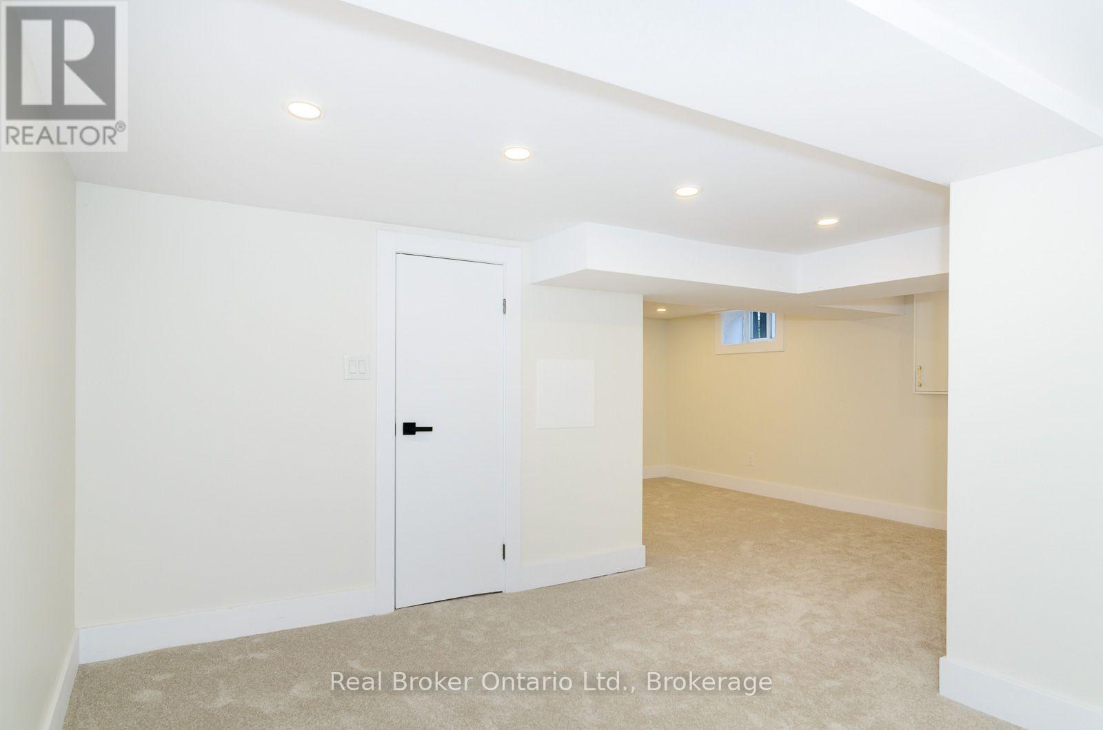 Lower - 1175 Dunsmure Road, Hamilton, Ontario  L8H 1K9 - Photo 12 - X13871096