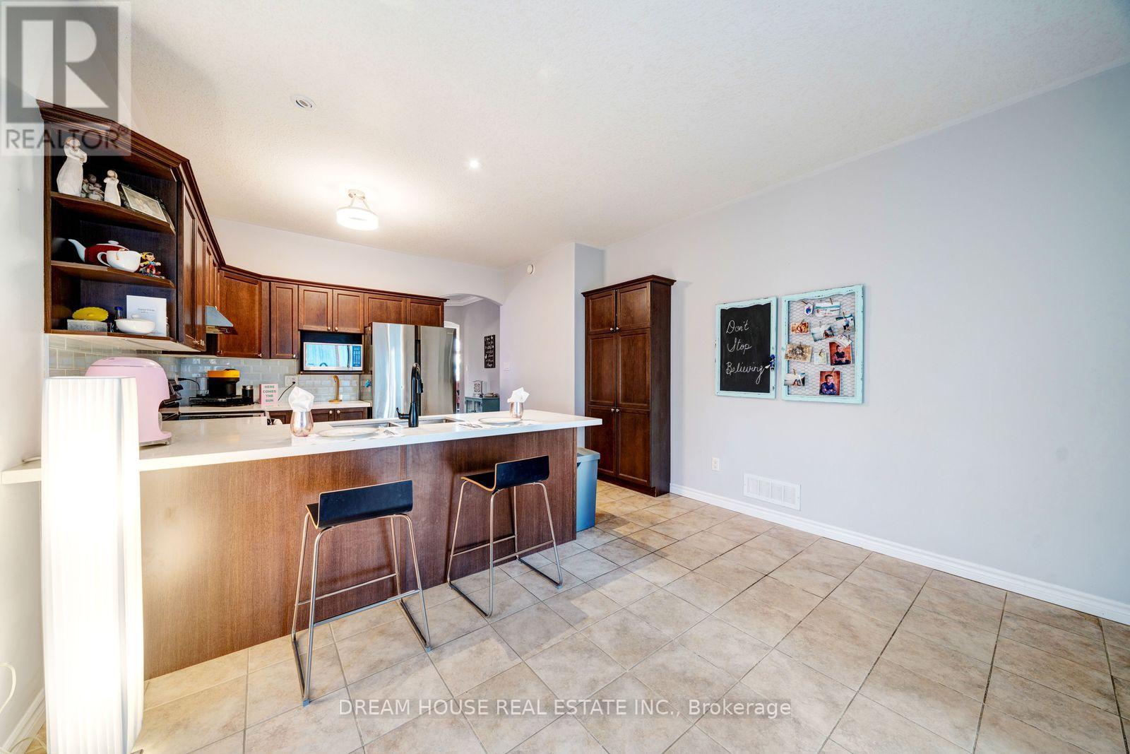 186 Fenning Drive, Clarington, Ontario  L1E 3K2 - Photo 13 - E13871082