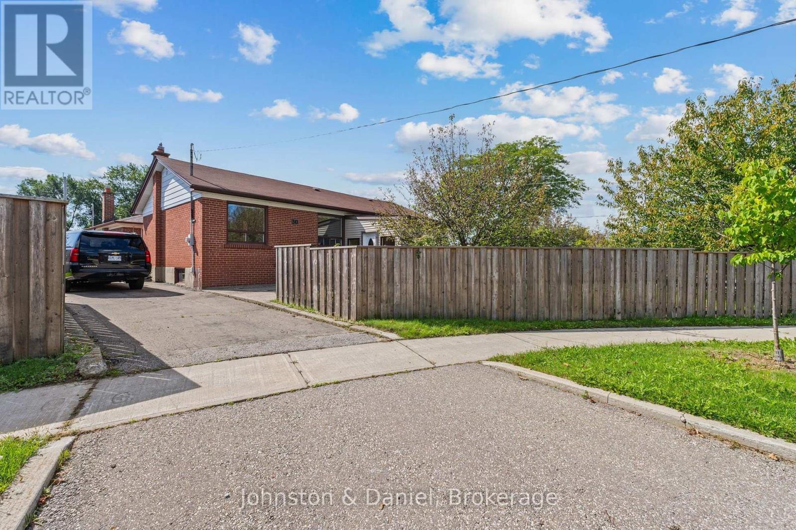 30 MARAWA COURT Toronto (Morningside) Ontario Canada M1G3A9 3