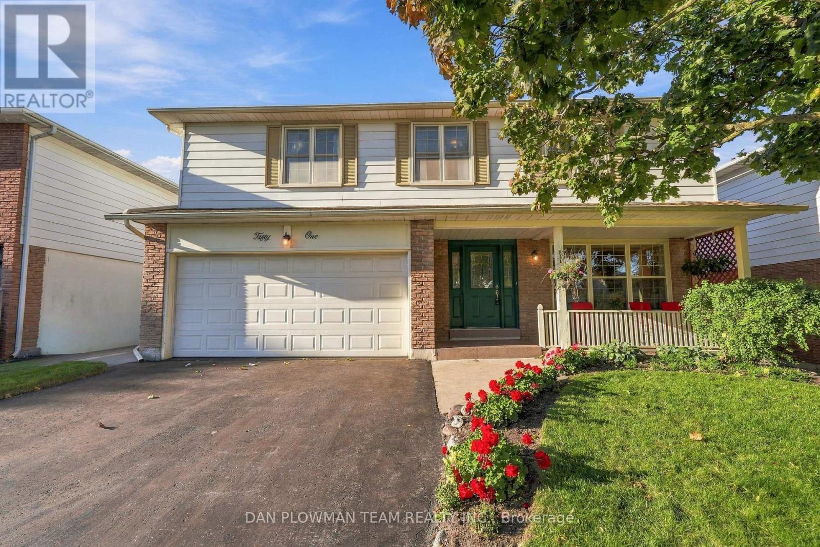 51 Rosalynne Avenue, Clarington, Ontario  L1C 3X7 - Photo 2 - E13871200