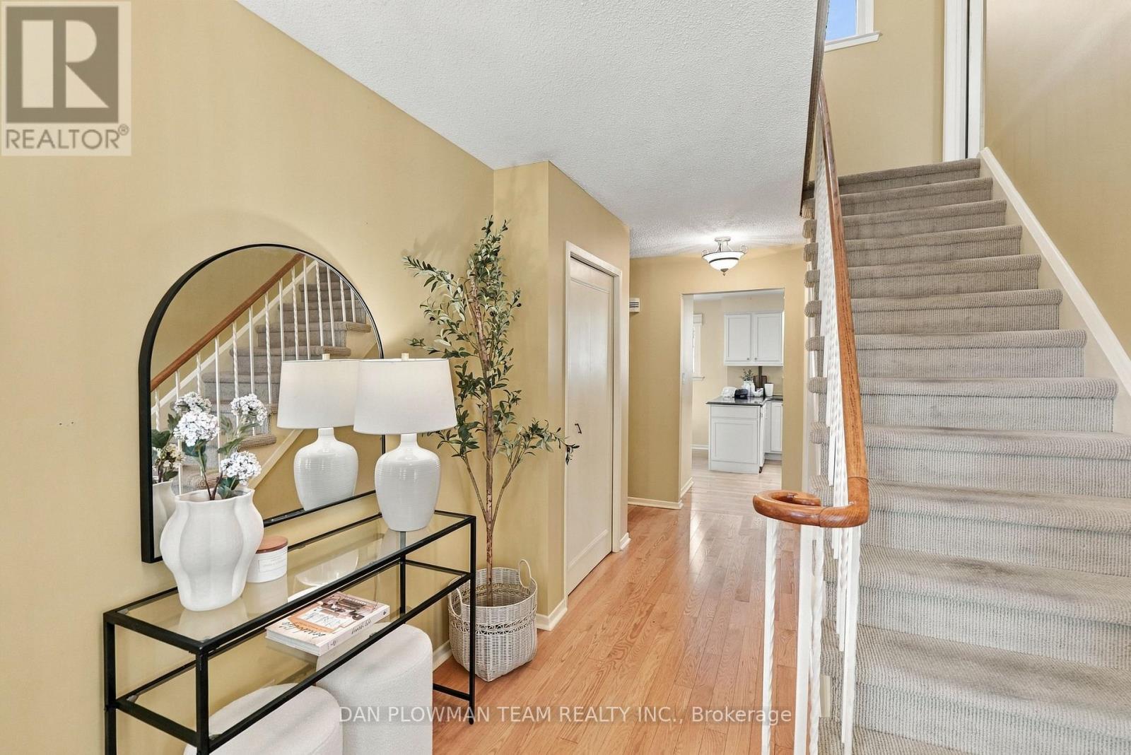 51 Rosalynne Avenue, Clarington, Ontario  L1C 3X7 - Photo 5 - E13871200