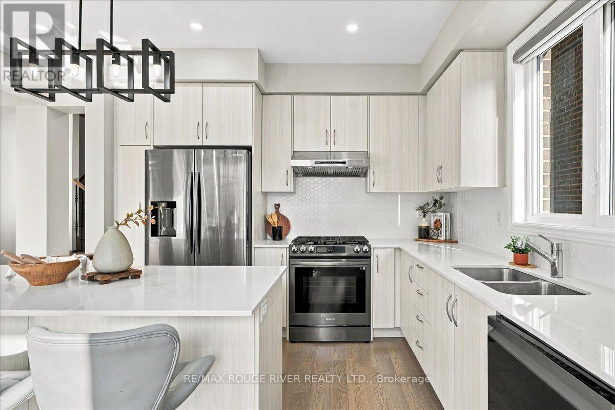 520 Coronation Road, Whitby, Ontario  L1P 0N4 - Photo 12 - E13871210