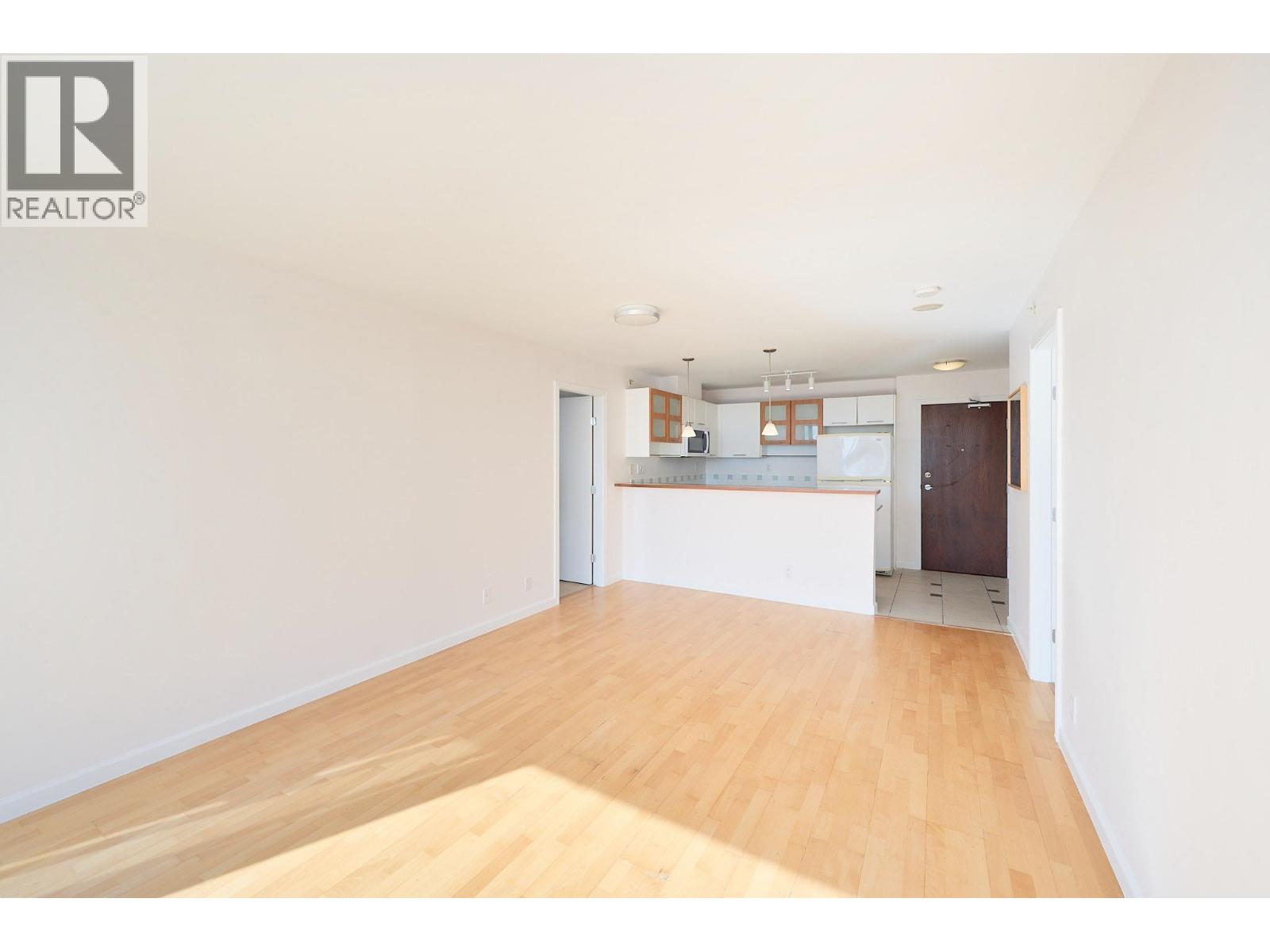 1703 7831 WESTMINSTER HIGHWAY
