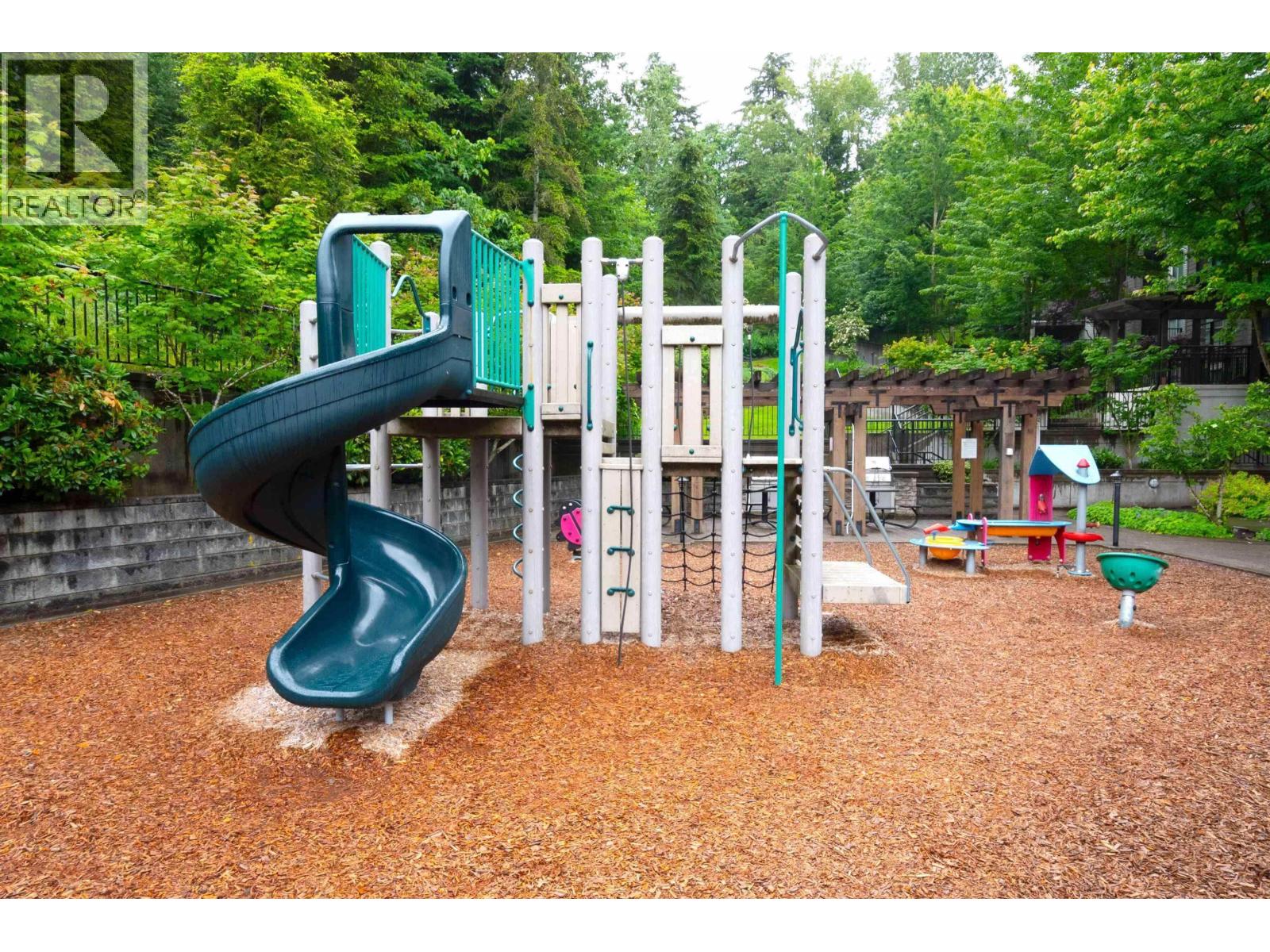 102 7488 BYRNEPARK WALK