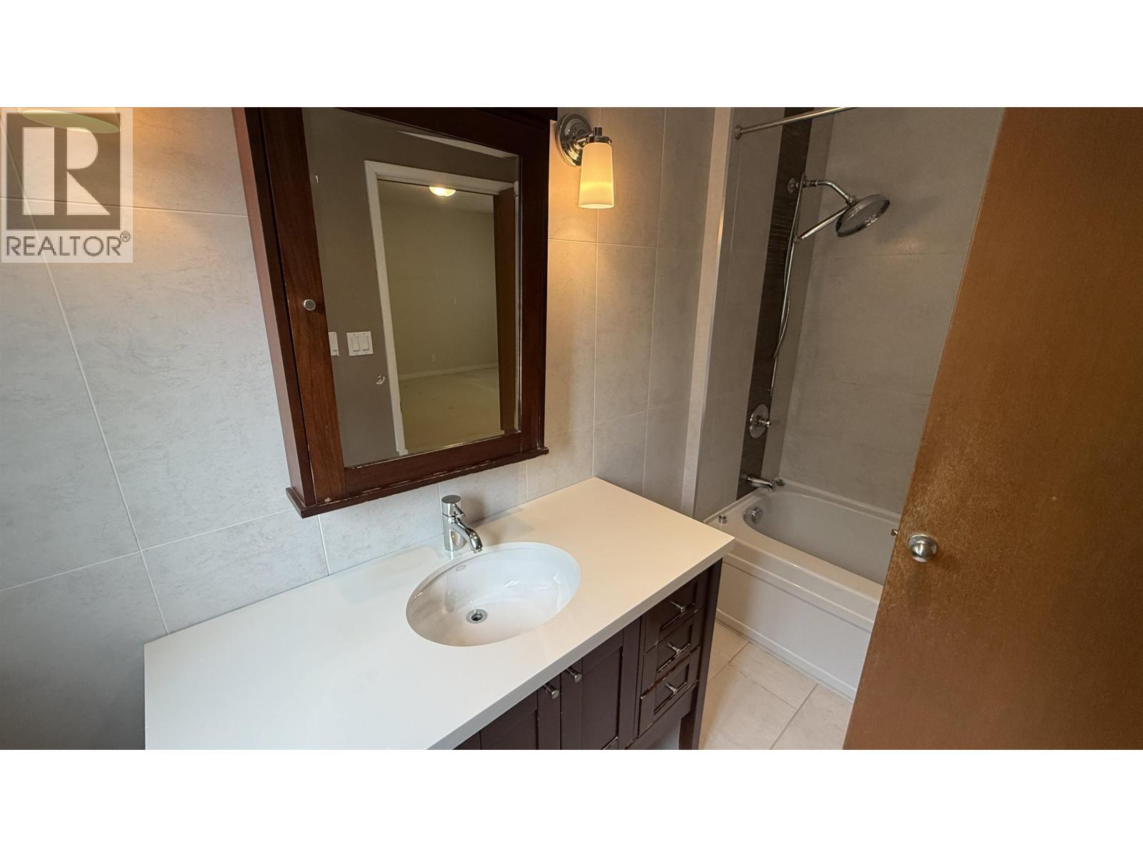 2244 W 32nd Avenue, Vancouver, British Columbia  V6L 2B2 - Photo 11 - R3173233
