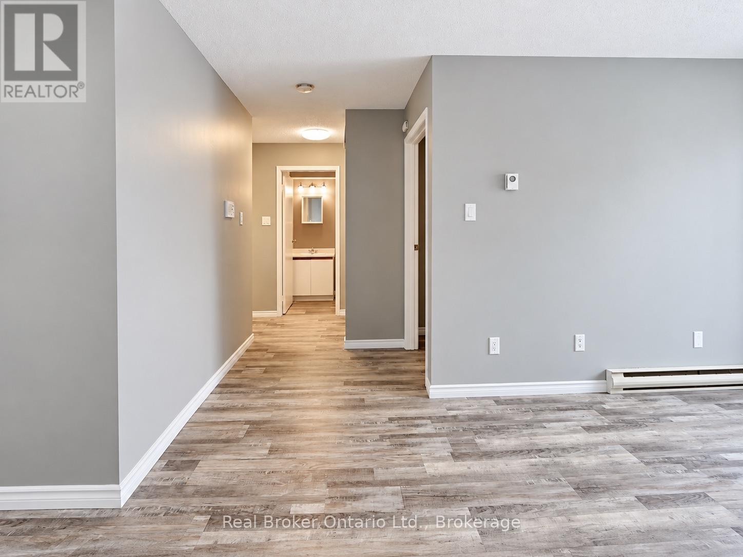 101 - 725 Deveron Crescent, London South, Ontario N5Z 4X3 - Photo 5 - X13871180