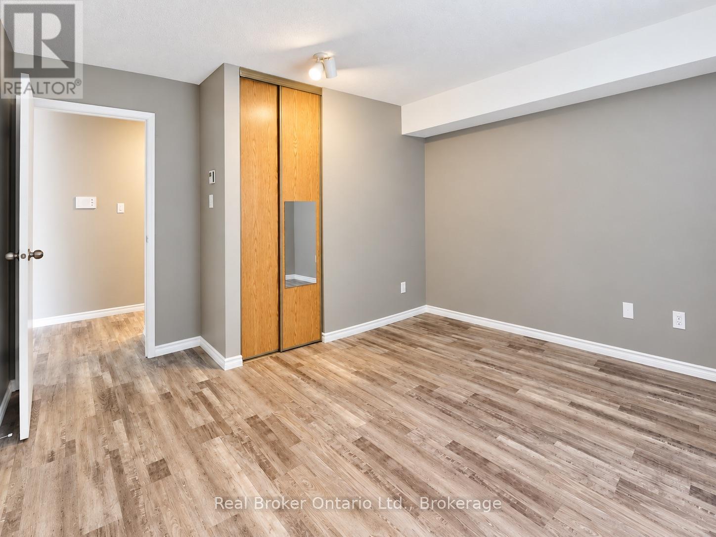 101 - 725 Deveron Crescent, London South, Ontario N5Z 4X3 - Photo 6 - X13871180