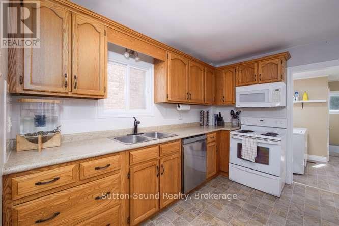 443 13th Street W, Owen Sound, Ontario N4K 3W8 - Photo 11 - X13871222