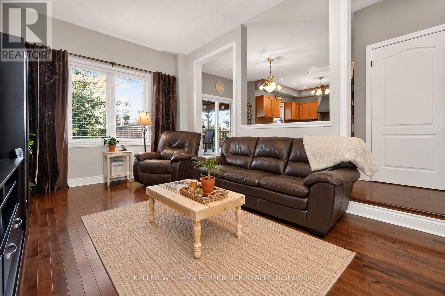 56 Silver Trail, Barrie (Ardagh), Ontario  L4N 3P2 - Photo 14 - S13871056