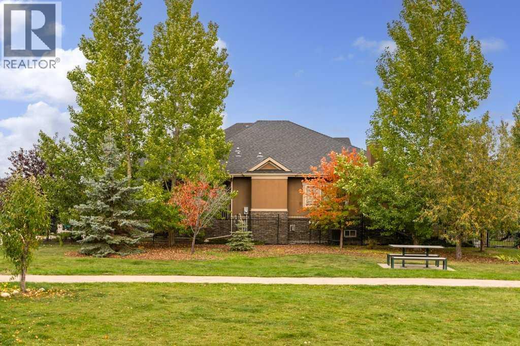 123 West Grove Rise SW, Calgary, Alberta  T3H 0S3 - Photo 28 - A2348609