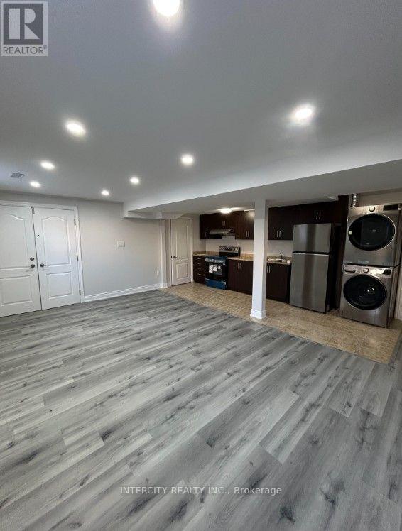 51 Good Hope Road, Brampton, Ontario  L6R 3L4 - Photo 2 - W13871178