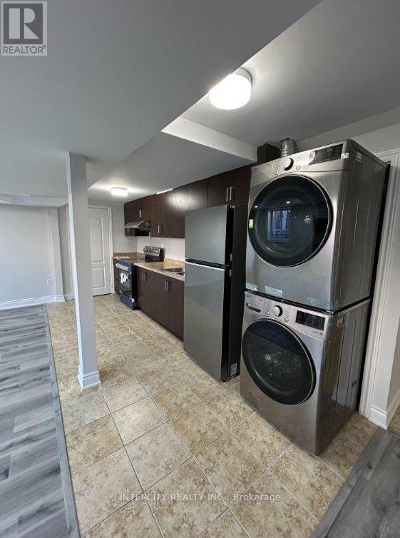 51 Good Hope Road, Brampton, Ontario  L6R 3L4 - Photo 3 - W13871178