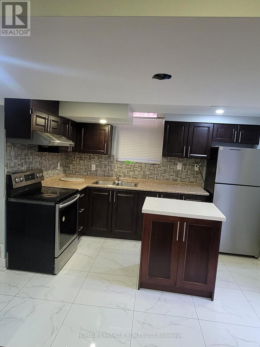 25 Browley Drive, Brampton, Ontario  L7A 3C9 - Photo 4 - W13871204