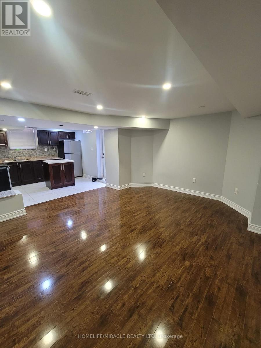 25 Browley Drive, Brampton, Ontario  L7A 3C9 - Photo 5 - W13871204