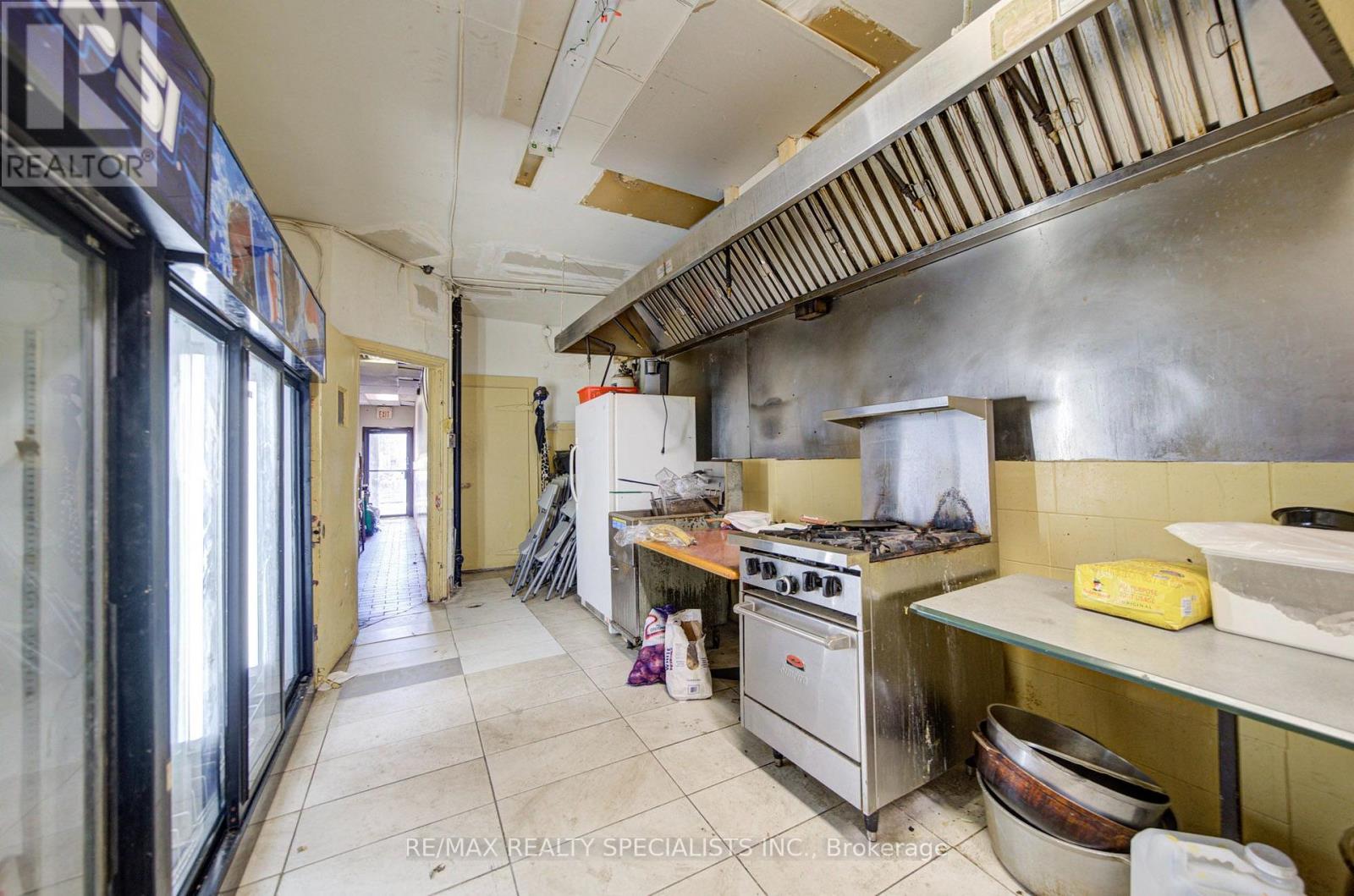 1935 Weston Road, Toronto, Ontario  M9N 1W7 - Photo 37 - W13871208