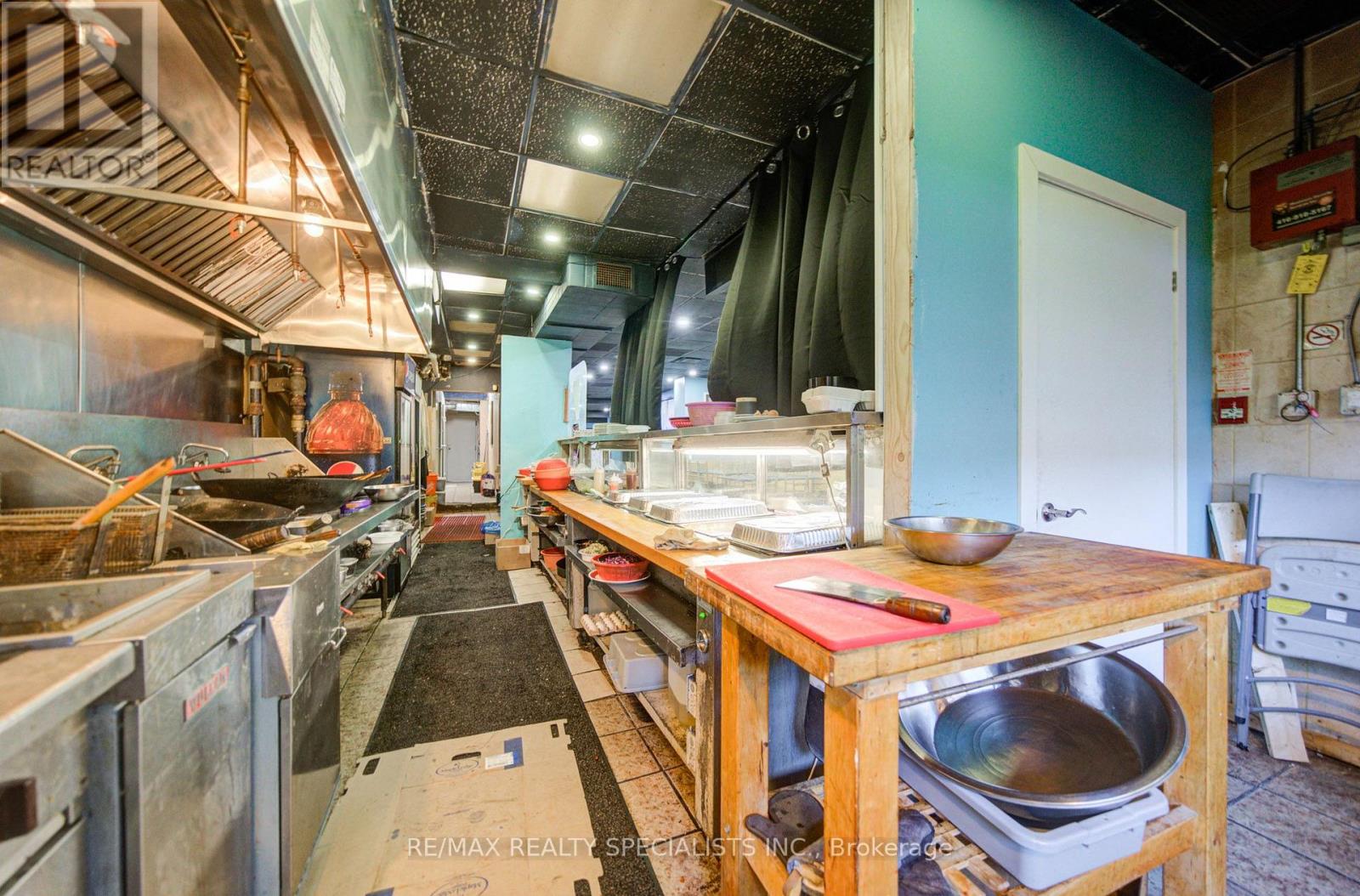 1935 Weston Road, Toronto, Ontario  M9N 1W7 - Photo 41 - W13871208