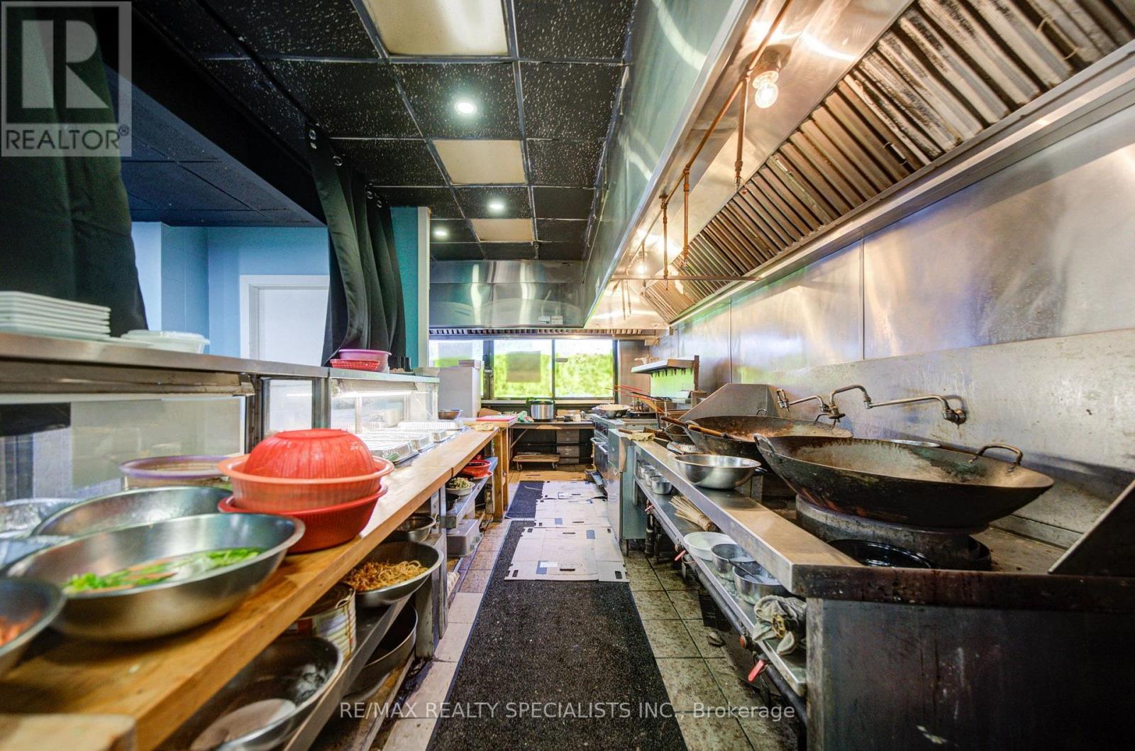1935 Weston Road, Toronto, Ontario  M9N 1W7 - Photo 44 - W13871208