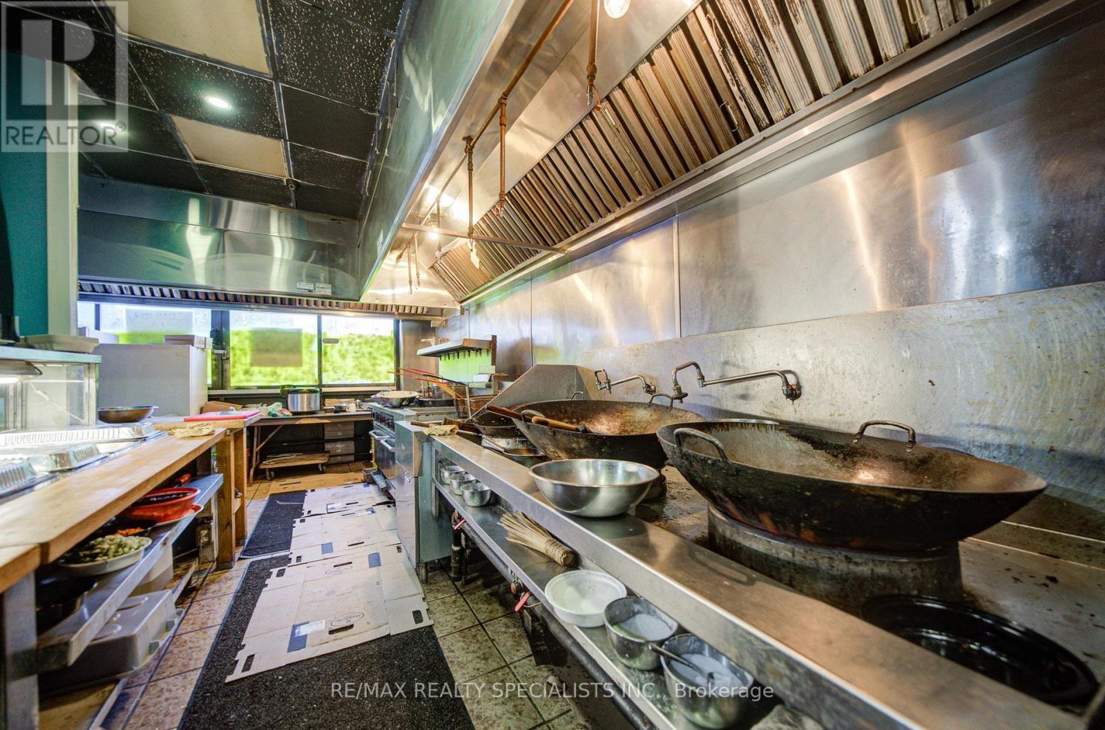 1935 Weston Road, Toronto, Ontario  M9N 1W7 - Photo 46 - W13871208