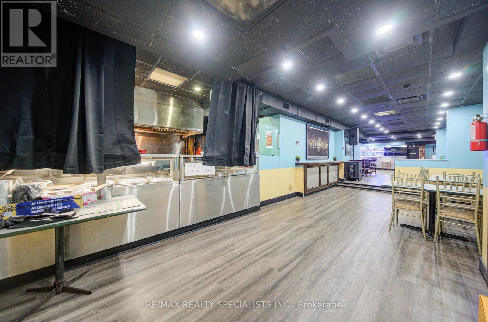 1935 Weston Road, Toronto, Ontario  M9N 1W7 - Photo 6 - W13871208