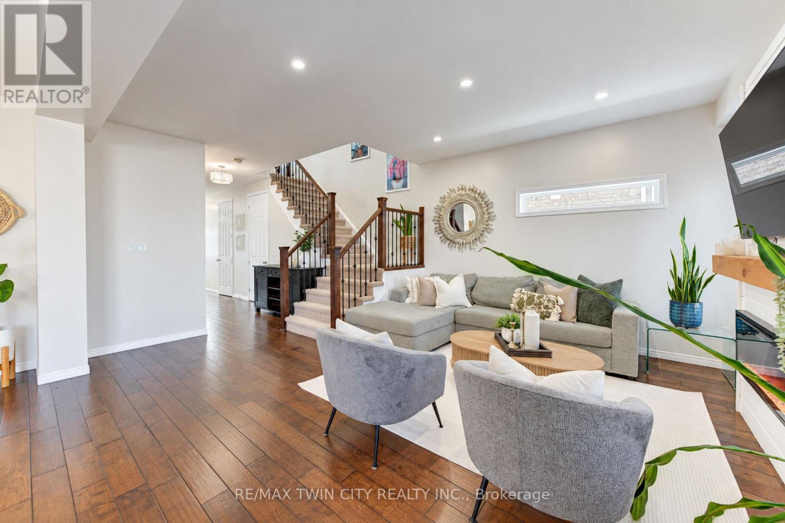 541 Brittania Crescent, Kitchener, Ontario  N2R 1Y9 - Photo 16 - X13871188