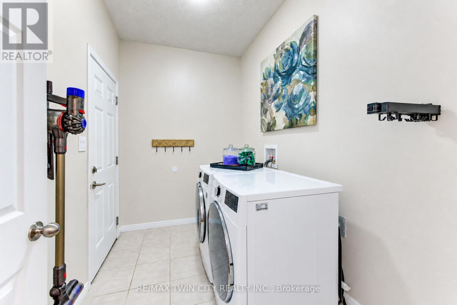 541 Brittania Crescent, Kitchener, Ontario  N2R 1Y9 - Photo 28 - X13871188
