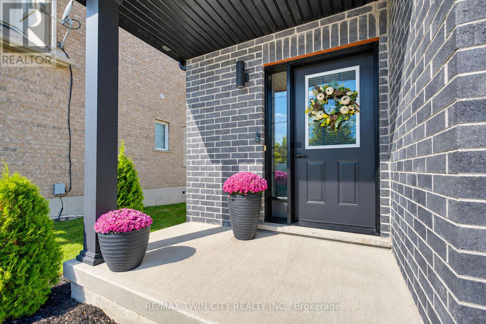 541 Brittania Crescent, Kitchener, Ontario  N2R 1Y9 - Photo 5 - X13871188