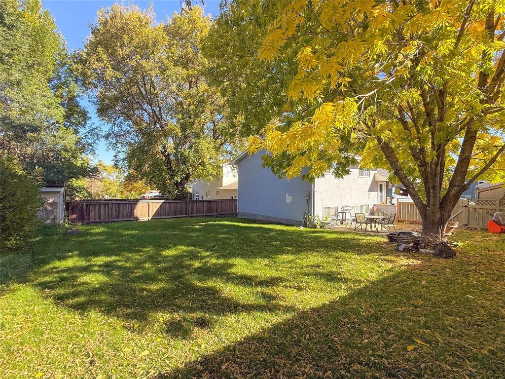 6 Westwood Bay, Brandon, Manitoba  R7B 2V8 - Photo 22 - 202625048