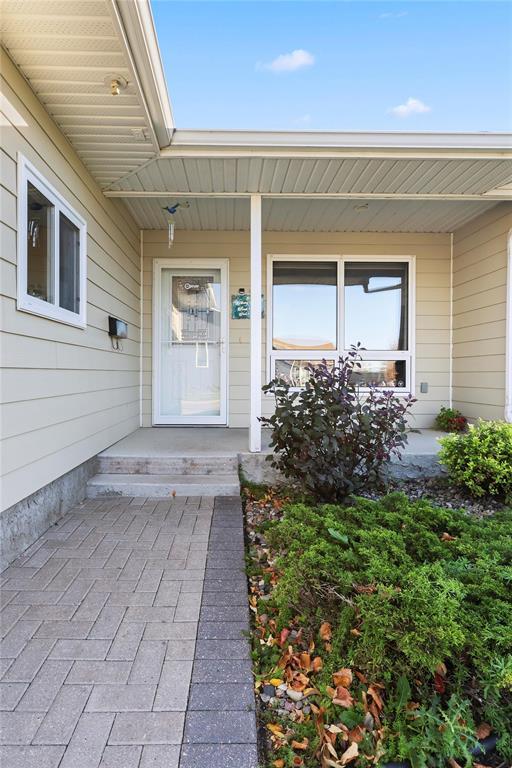 2 Aldrin Way, Brandon, Manitoba  R7A 6W7 - Photo 2 - 202625089