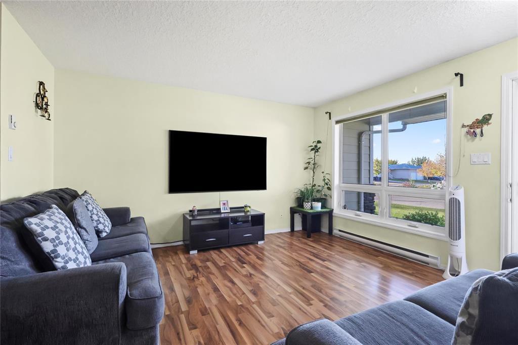2 Aldrin Way, Brandon, Manitoba  R7A 6W7 - Photo 3 - 202625089