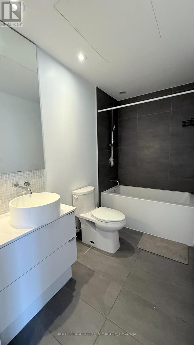 1502 - 185 Roehampton Avenue, Toronto, Ontario  M4P 0C6 - Photo 7 - C13857362