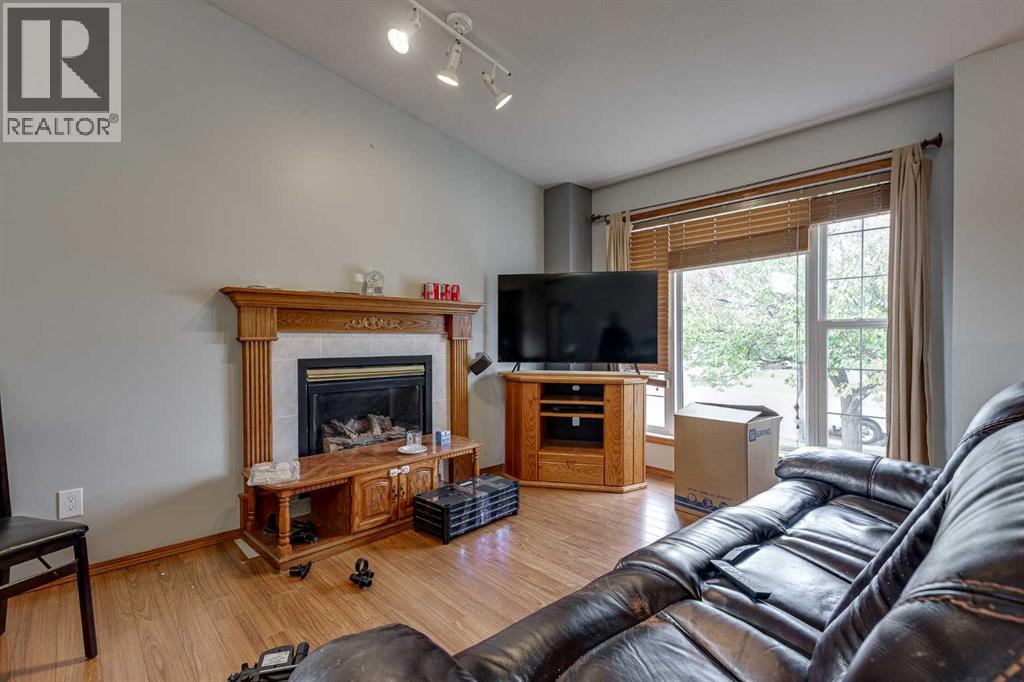 13 Dumas Crescent