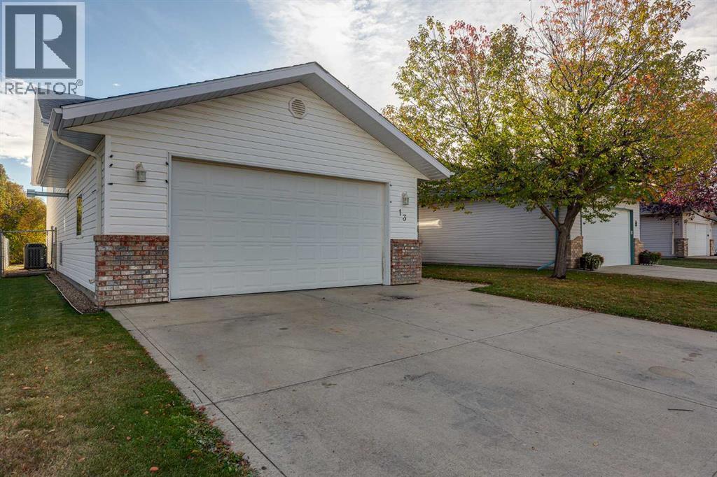 13 Dumas Crescent