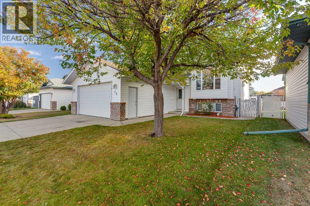 13 Dumas Crescent