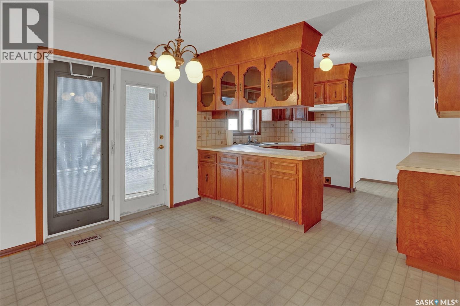 98 Alport Crescent, Regina, Saskatchewan  S4R 7Y6 - Photo 10 - SK050302