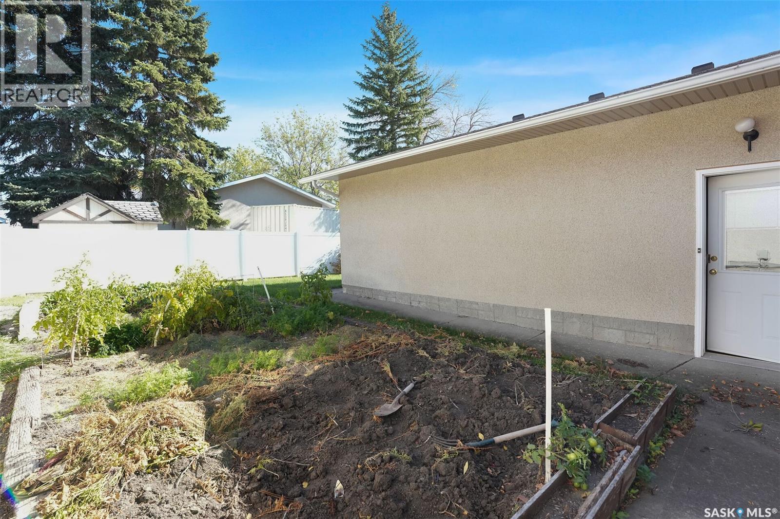 98 Alport Crescent, Regina, Saskatchewan  S4R 7Y6 - Photo 42 - SK050302