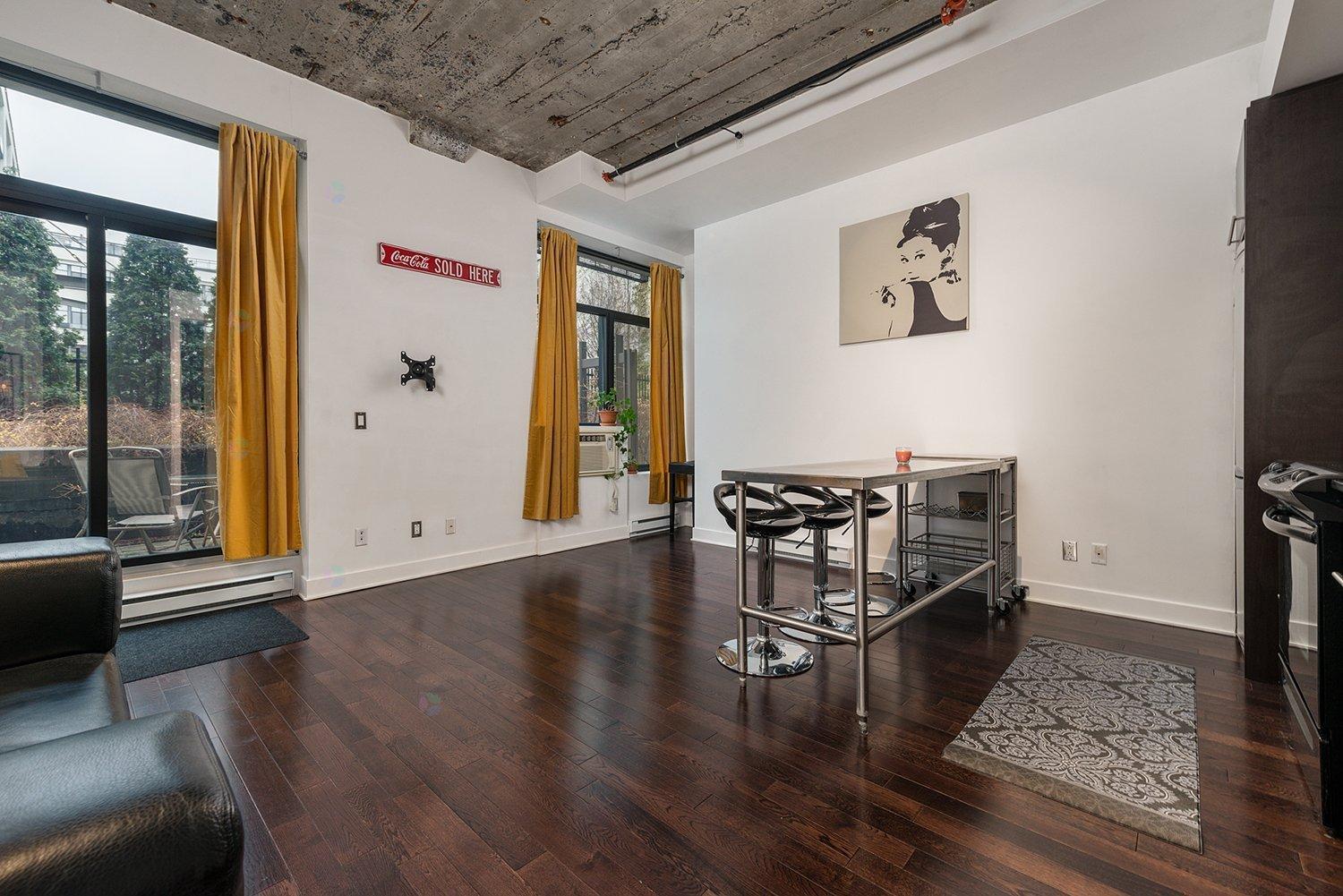 729 Rue Bourget|#176 Montréal (Le Sud-Ouest) Quebec Canada H4C0A5 3