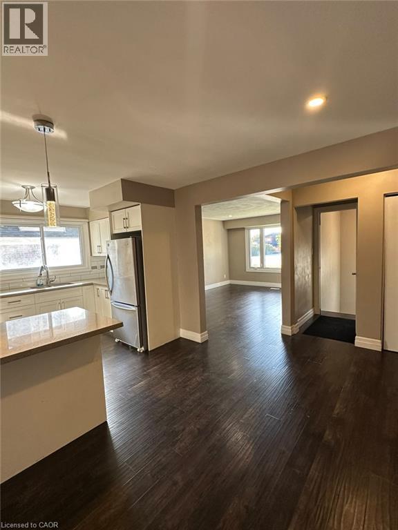 161 Sixth Avenue Unit# Upper, Kitchener, Ontario  N2C 1R2 - Photo 3 - 40869503