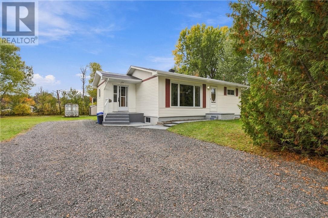 143 Arlington Drive, Dowling, Ontario